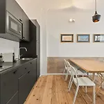Apartment Mooeve Boxi Mid Berlin