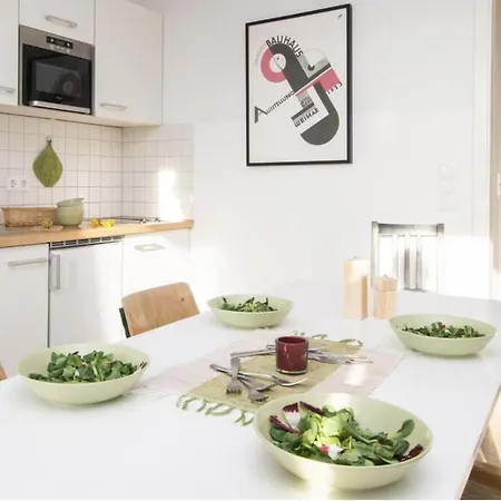 Mooeve Friedrichs Mid