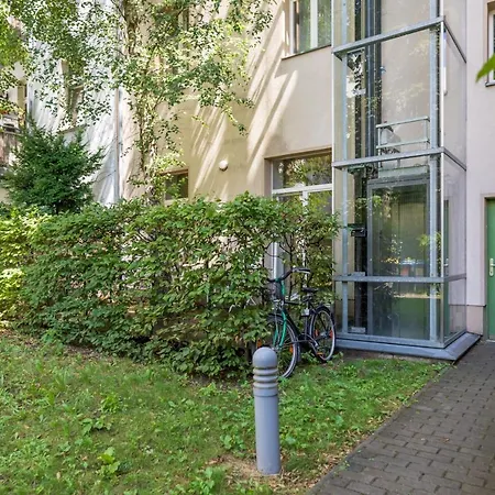 Mooeve Friedrichs Mid Apartment