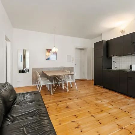 Mooeve Friedrichs Mid Apartment