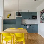 Mooeve Boxi Mid * Berlin