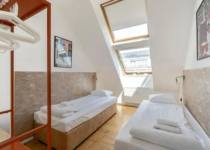 Mooeve Boxi Mid アパート